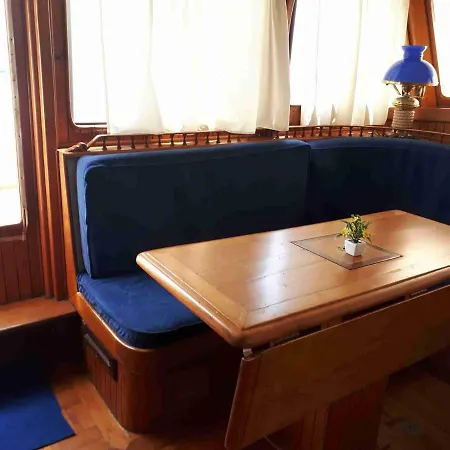 別荘 Sardinia Boat カリアリ